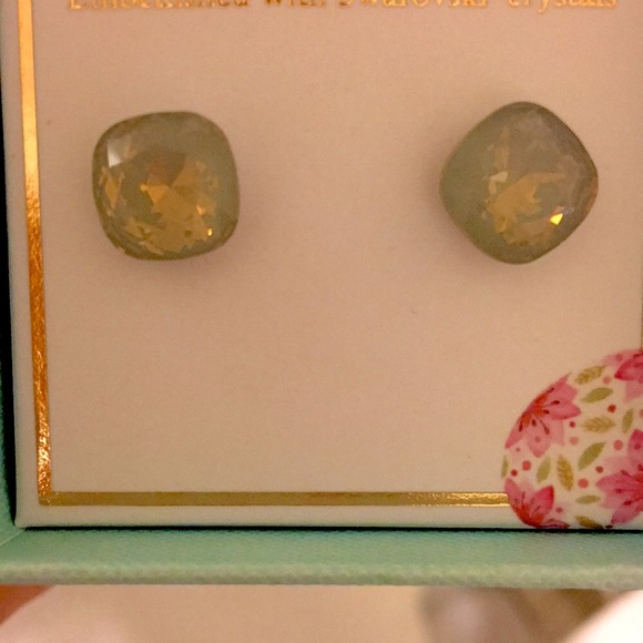 Gray Opal Cushion Cut Crystal Earrings - Picture 5 of 8